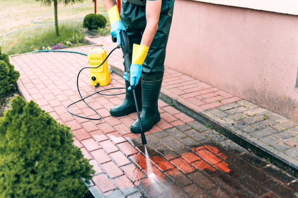 Best Parking Lot and Garage Cleaning  in Pretty Bayou, FL